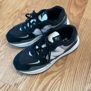 New Balance Black and White Sneakers